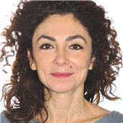 Ex attrice, aiuto regia e formatrice teatrale offre corsi di dizione e corretta pronuncia dell'italiano standard